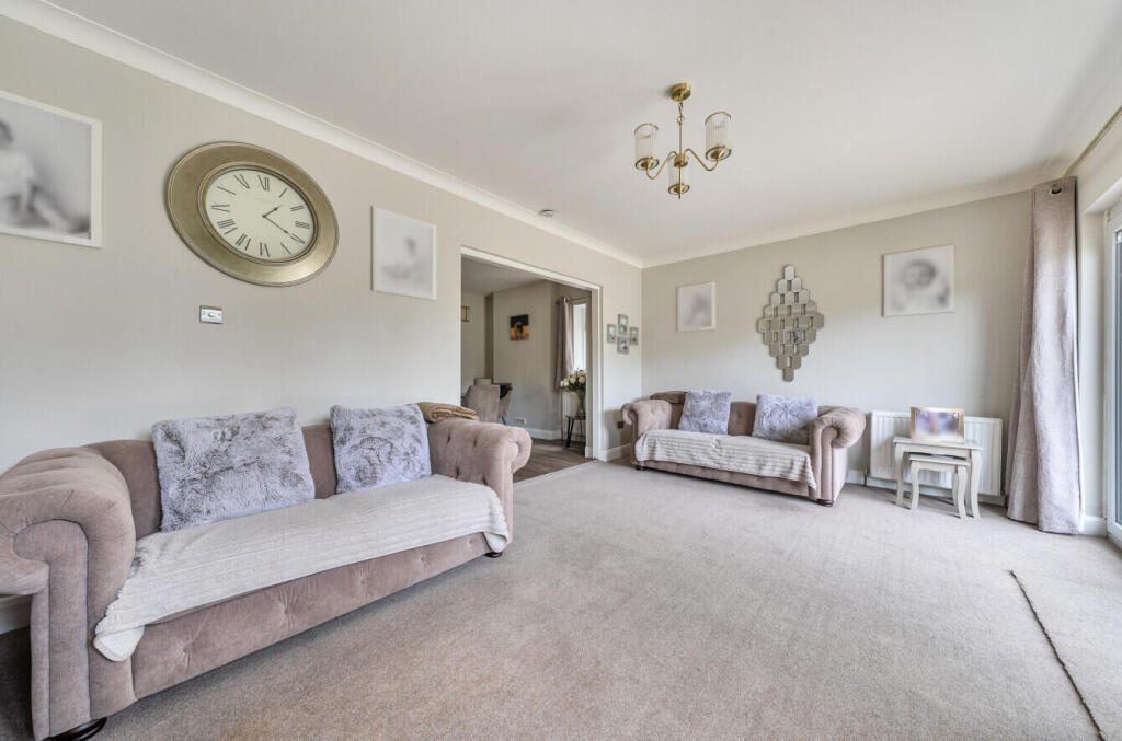 House in Tonbridge - More