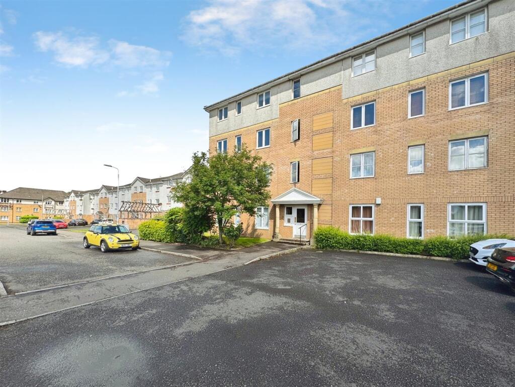 Main image of property: Bobbins Gate, Paisley