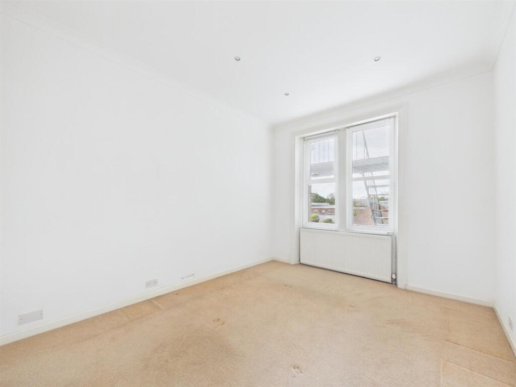 Apartment in North Tyneside, Cullercoats - More