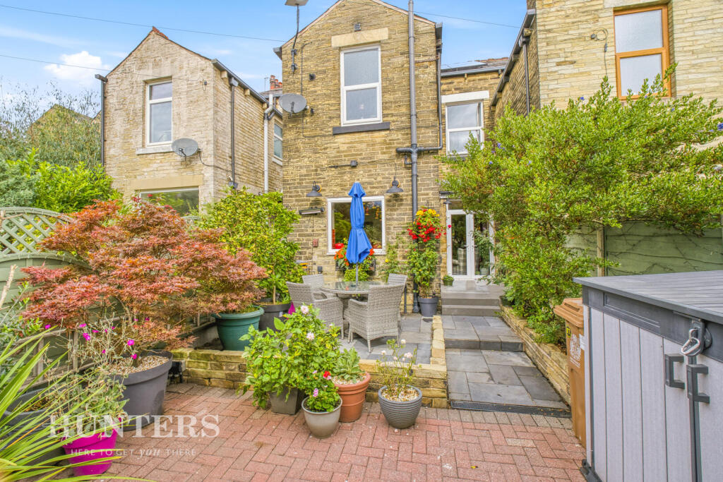House in Oldham - View 4