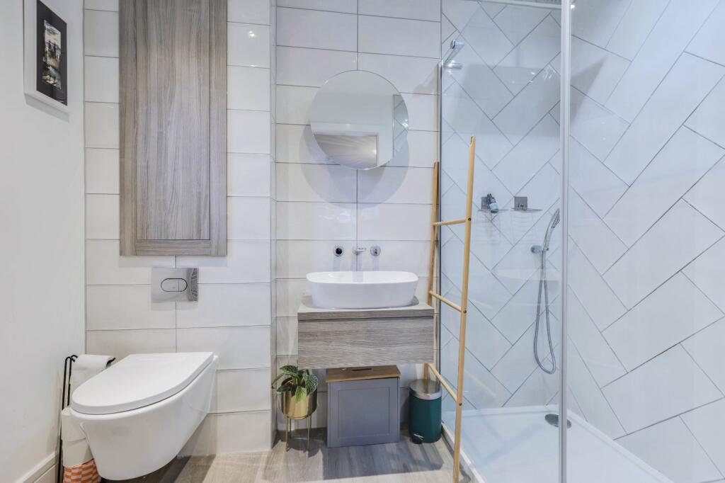 Additional image 12 of West Wood View, Apperley Bridge, Bradford, West Yorkshire, BD10