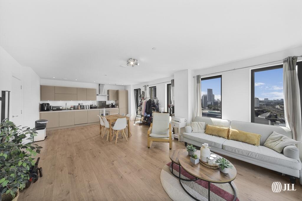 2-bed apartment on Legacy Tower, Great Eastern Road, London, E15, £635,000