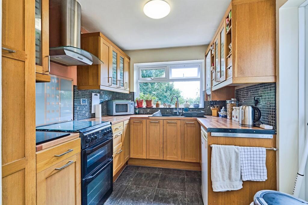 House in Sandwell, West Midlands - View 5