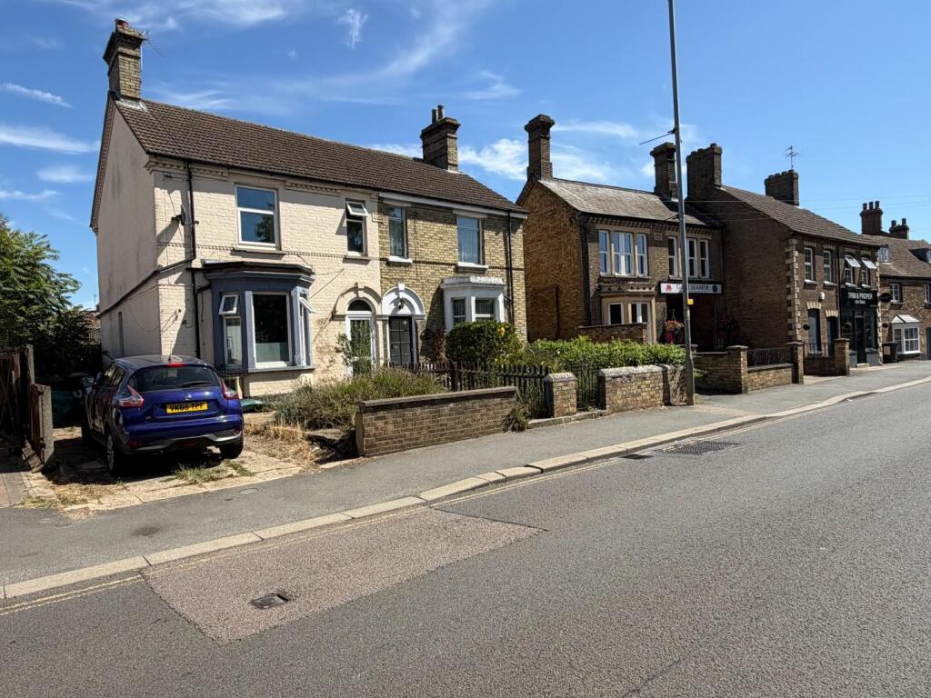 Main image of property: High Street, Sandy