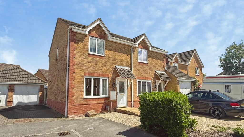2-bed semi-detached on Bramble Drive, Westbury, £225,000