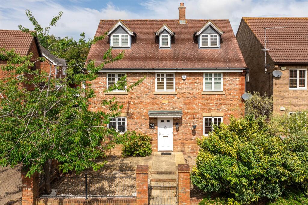 Main image of property: Garwood Crescent, Grange Farm, Milton Keynes, Buckinghamshire, MK8