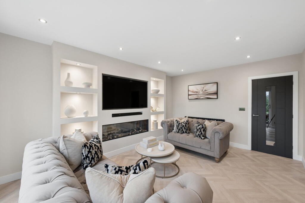 House in Bolton - View 4