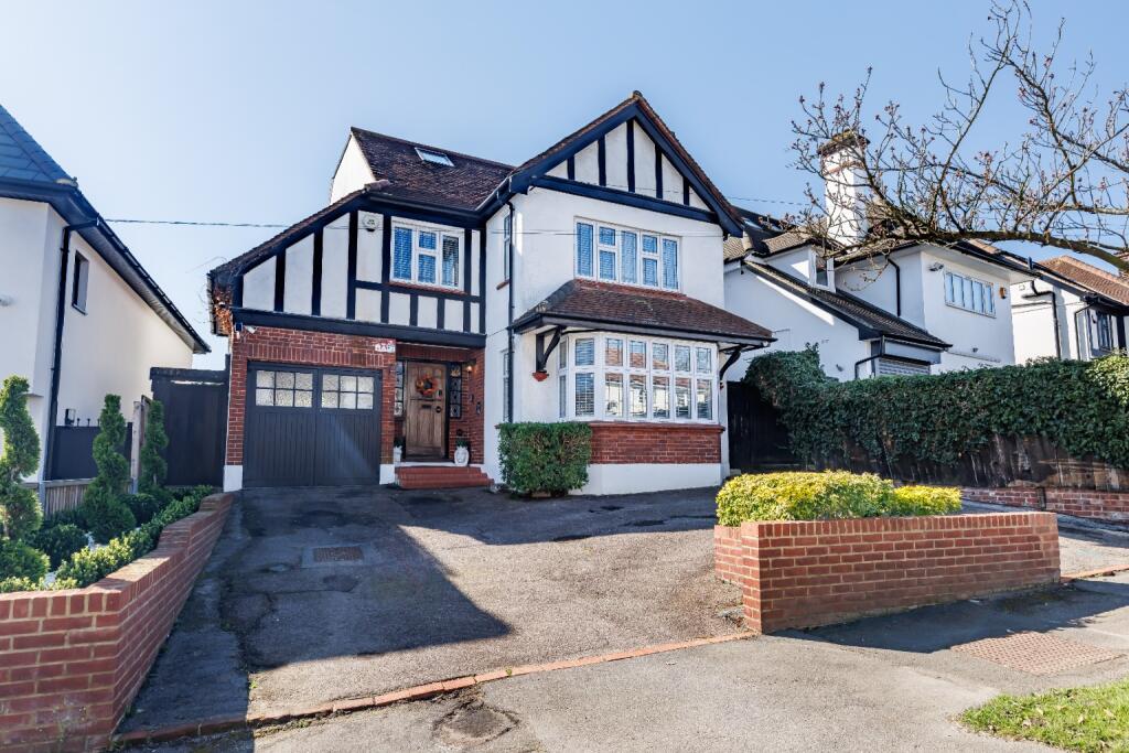 Main image of property: The Glade, Woodford Green, IG8