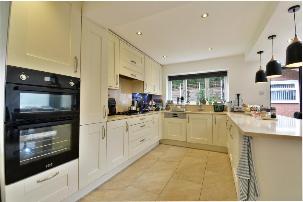 House in Stockport - View 4