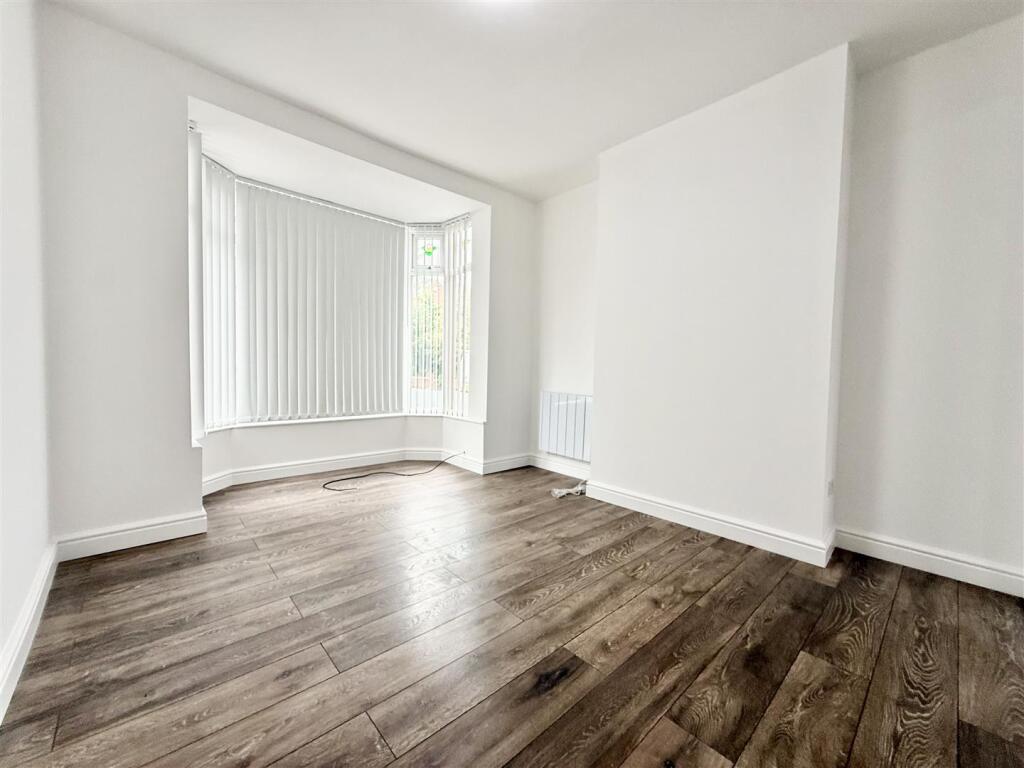 House in Sandwell, West Midlands - View 3