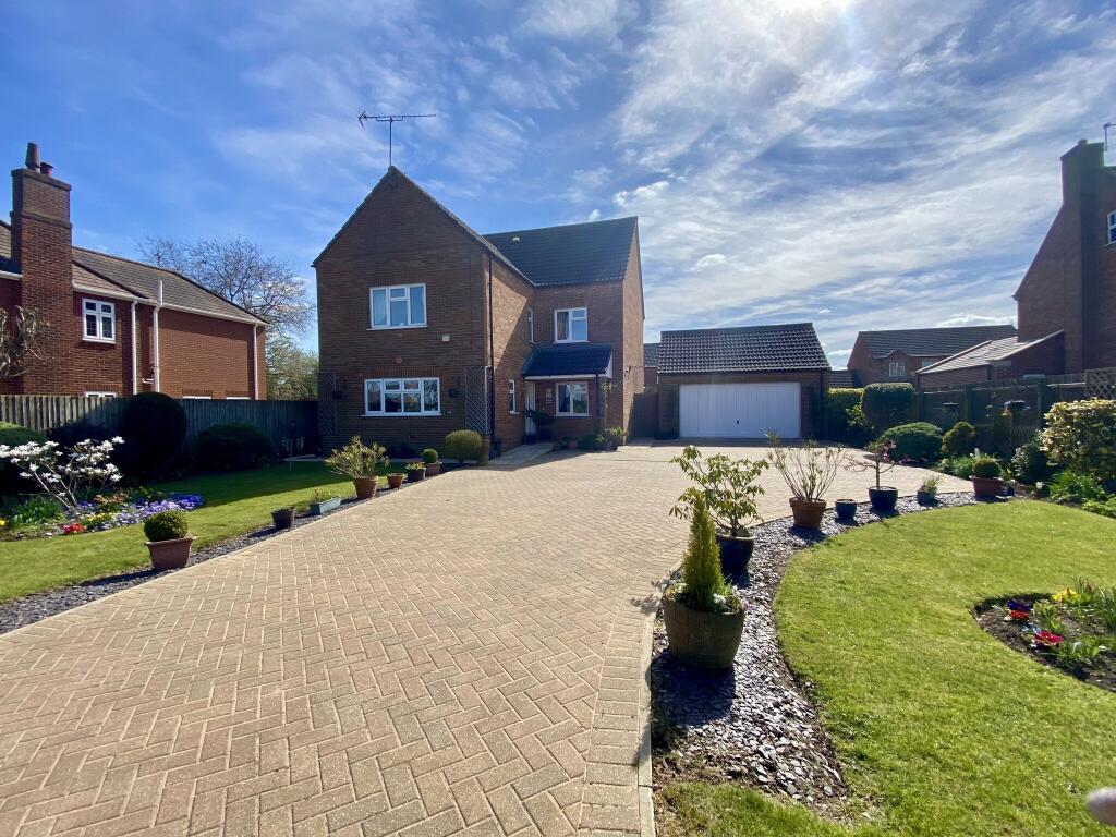 5-bed detached on Fleet Road, Fleet Hargate, £399,995