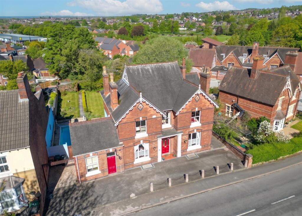 Main image of property: Church Street, Swadlincote, DE11
