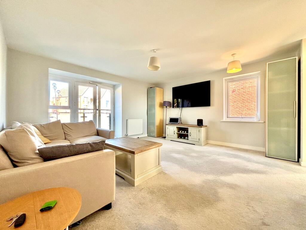 2-bed flat on Apollo Avenue, Fairfields, MK11, £117,500