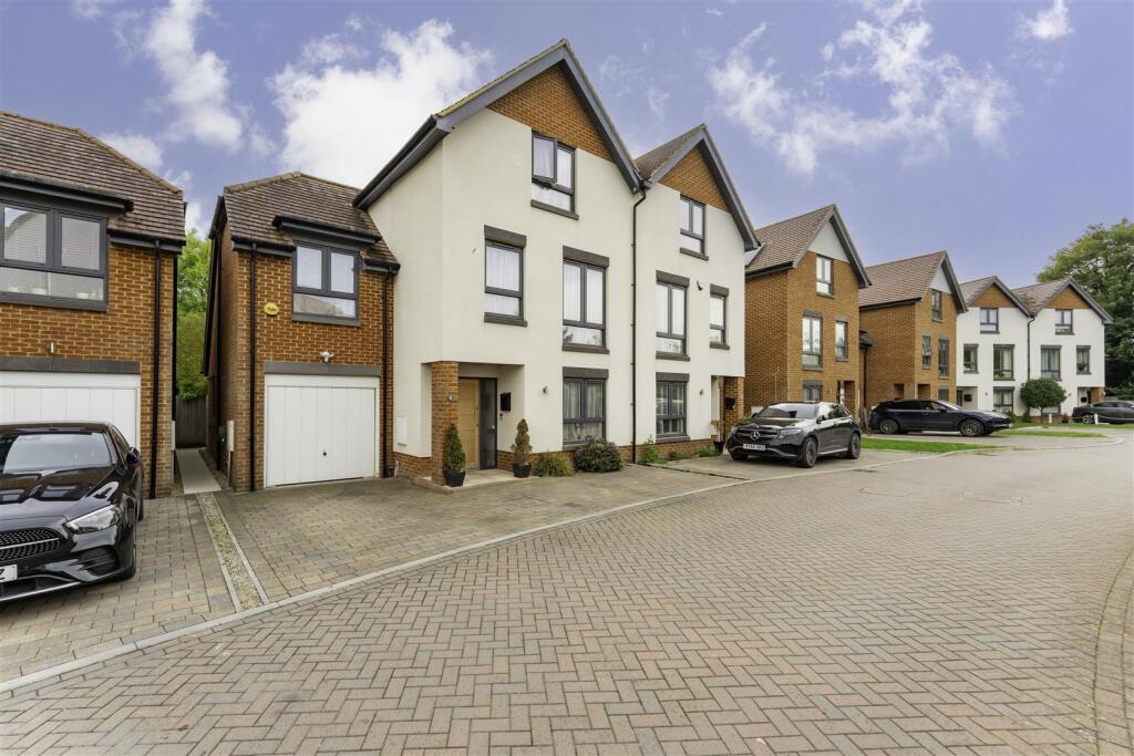 Main image of property: Apsley Walk, Richings Park, Iver