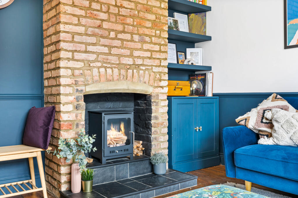 House in Reigate and Banstead, Surrey - More