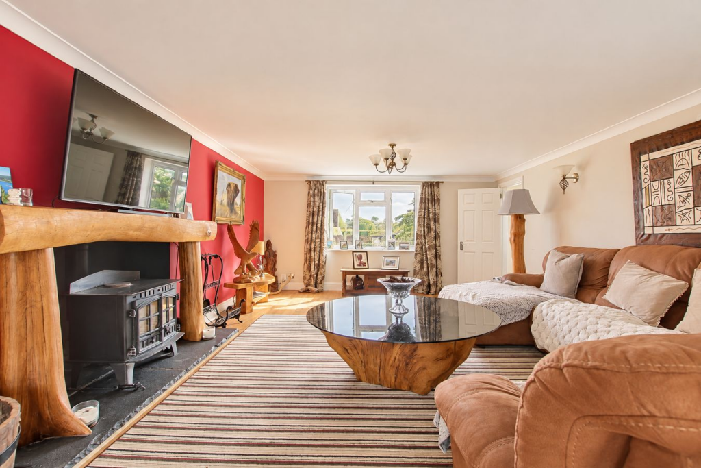 House in Gaunts Common, Hinton - More