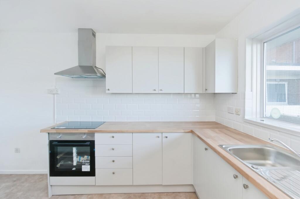 Apartment in Brighton - View 5