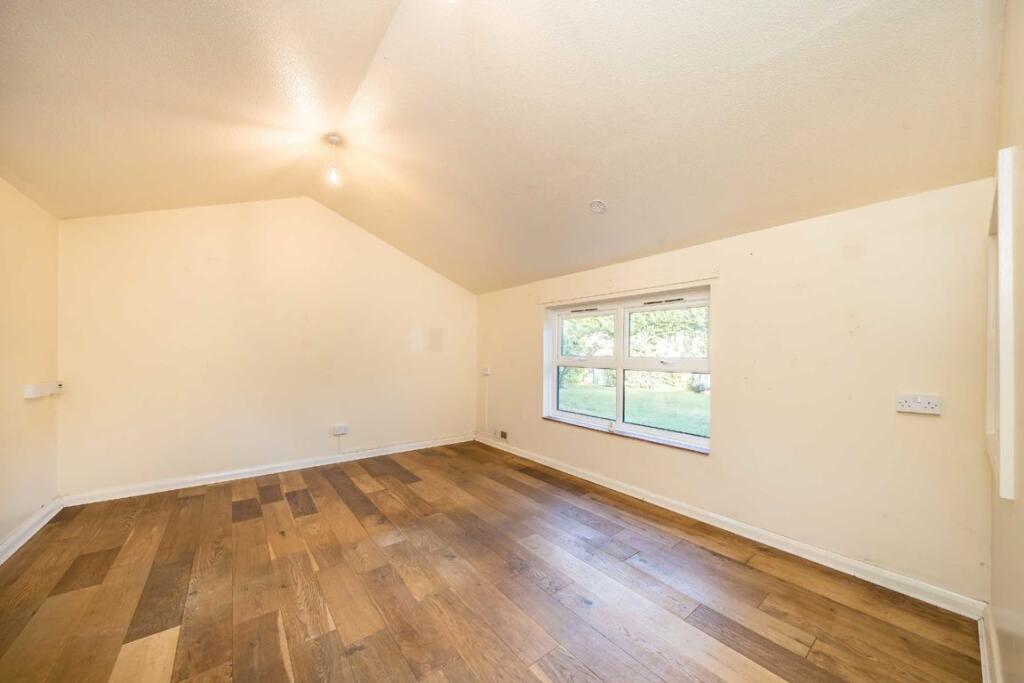 House in Richmond, Petersham - View 4