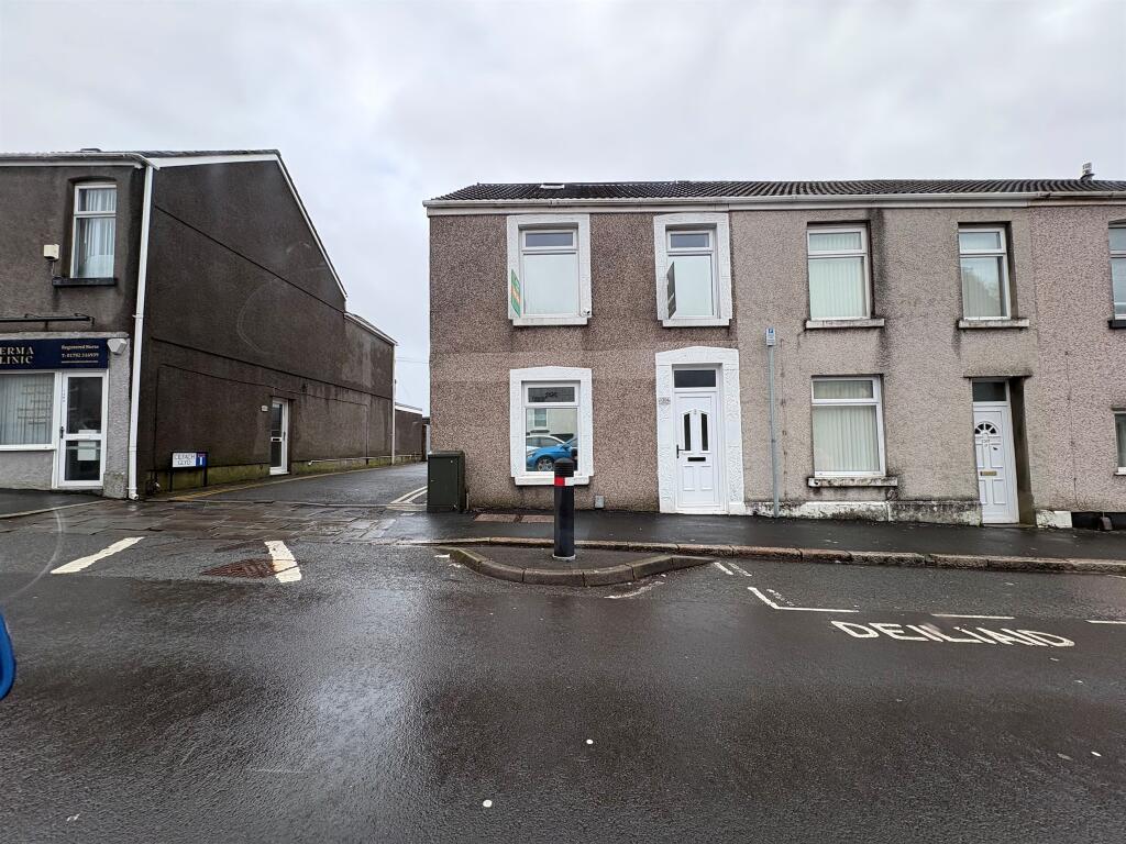 Main image of property: Neath Road, Plasmarl, Swansea