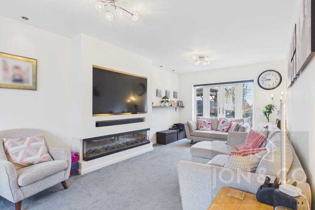 House in Northampton - View 2
