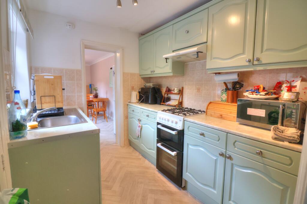 New Road, High Wycombe, HP12 - View 2
