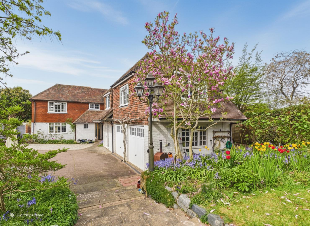 Main image of property: Upper Vicarage Road, Kennington TN24 9AH