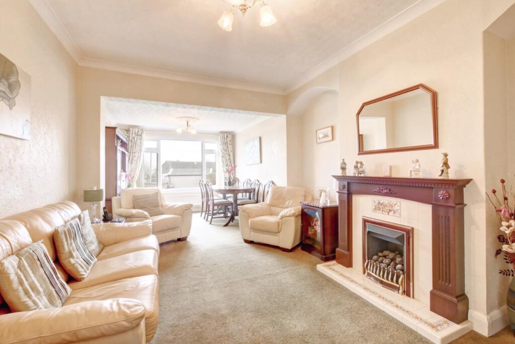 Hawks Road, Hailsham, BN27 - View 4