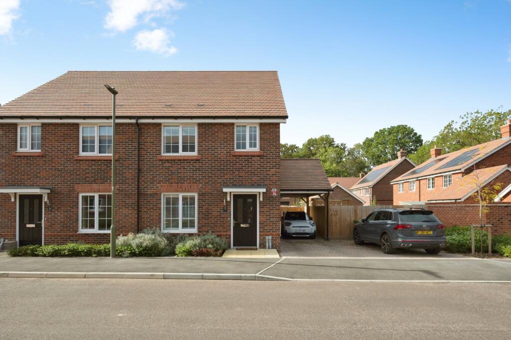 Main image of property: Yew Close, East Horsley, Leatherhead, Surrey, KT24