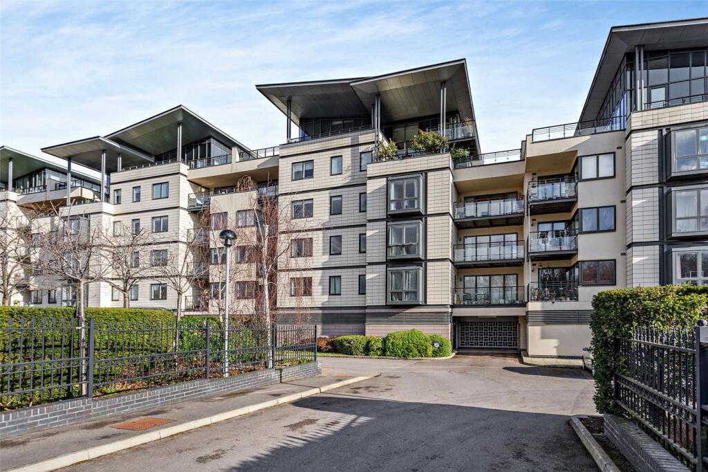Main image of property: Riverside Place, Cambridge, CB5