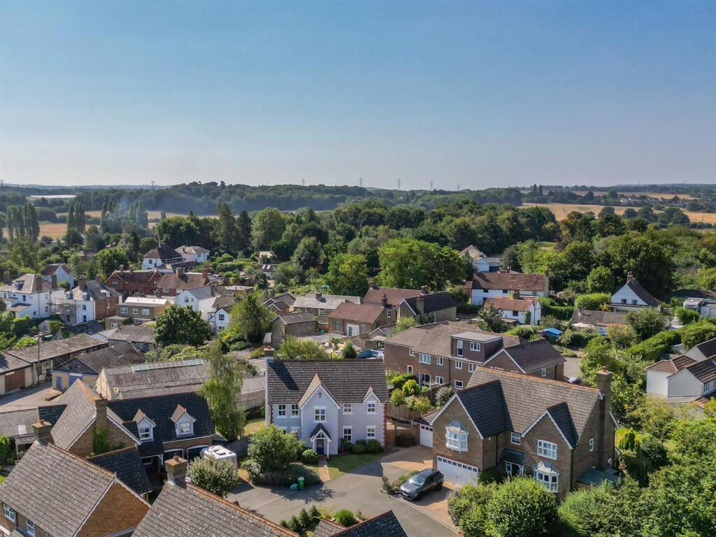 Hogs Orchard, Swanley Village photo 3