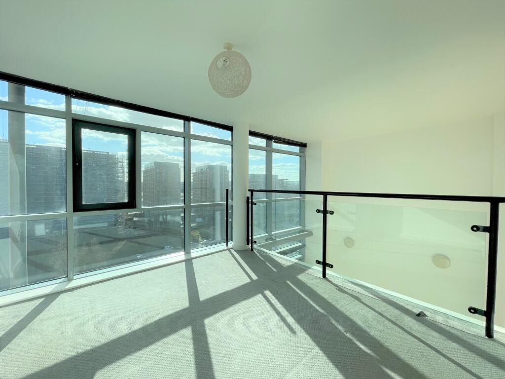 Apartment in Leeds - More