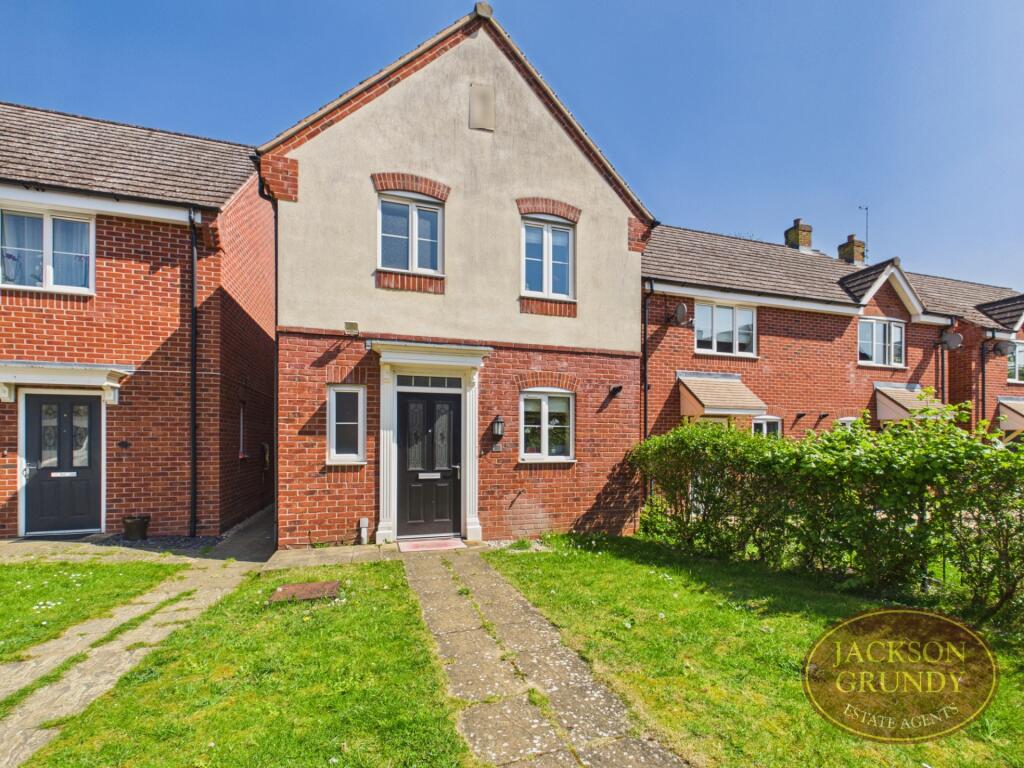 Main image of property: Dennetts Close, Daventry, NN11 9AE
