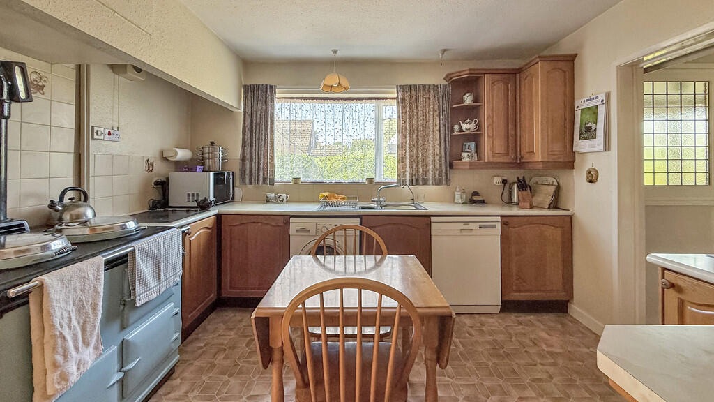 House in Warminster, Henfords Marsh - View 6
