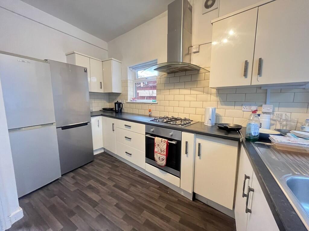 1 bedroom house share for rent