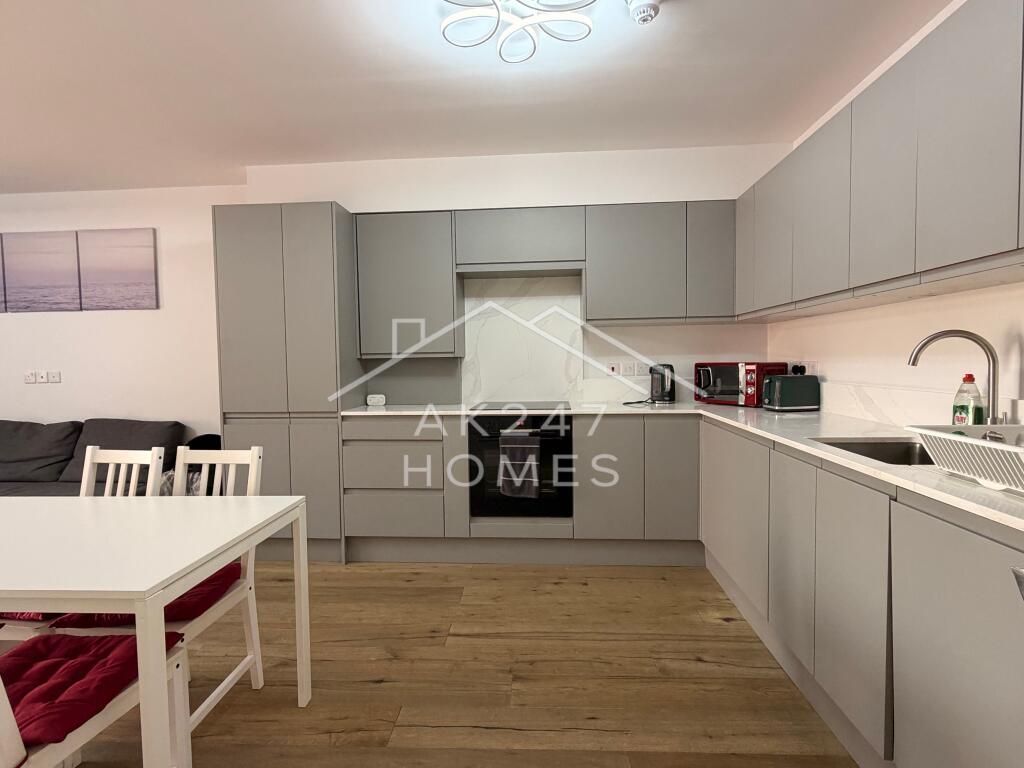 Apartment in London, Hammersmith - View 4