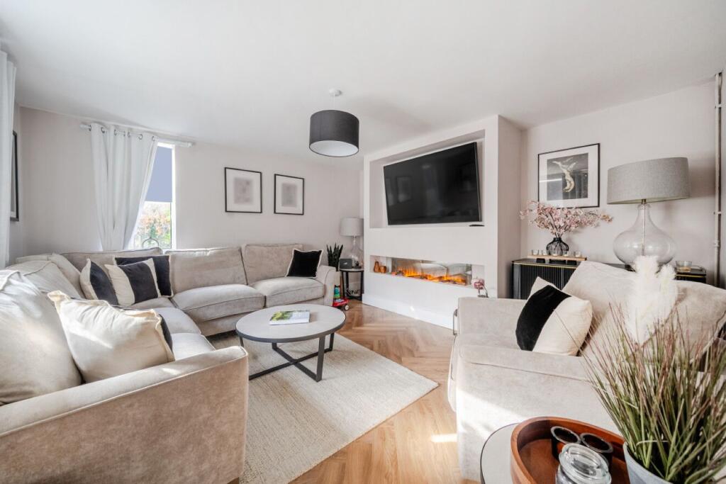 Main image of property: Eridge Road, Crowborough
