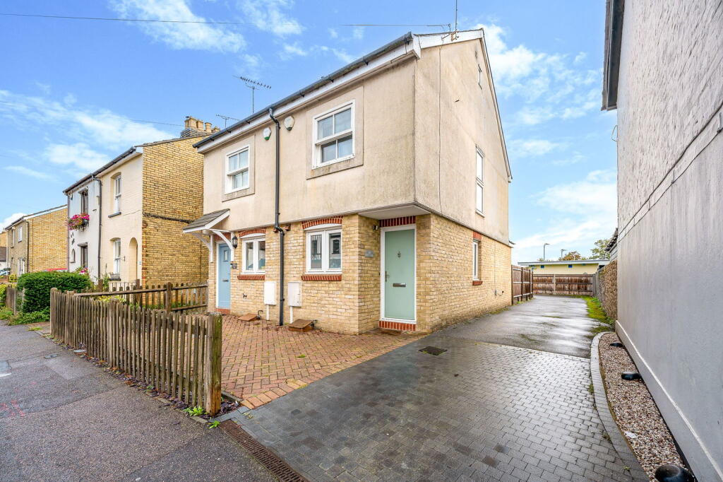 Main image of property: London Road, Dunton Green, Sevenoaks TN13