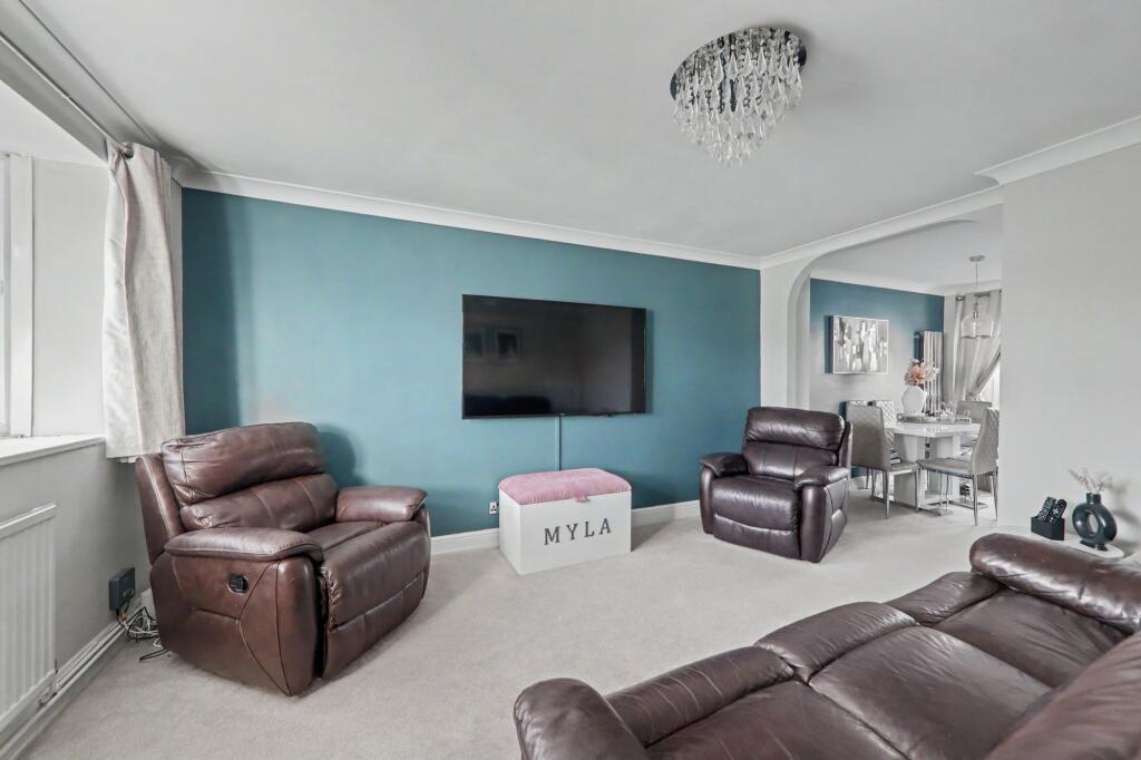 House in Brighton - View 4