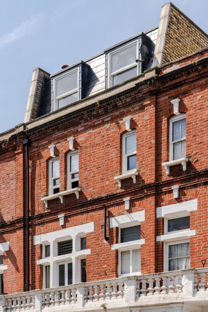 Apartment in London - View 5