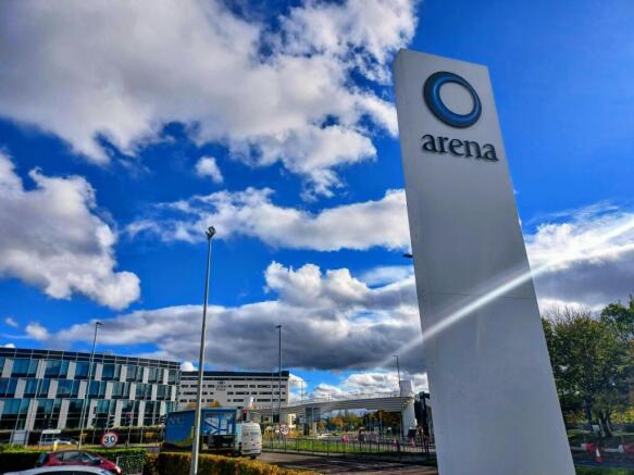 100 Berkshire Place Winnersh offices 2 to 200 people 3.jpg