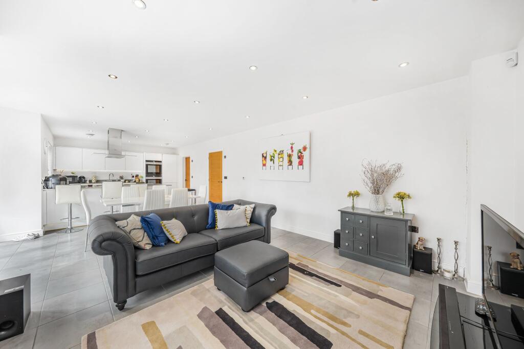 House in Chelmsford - View 4