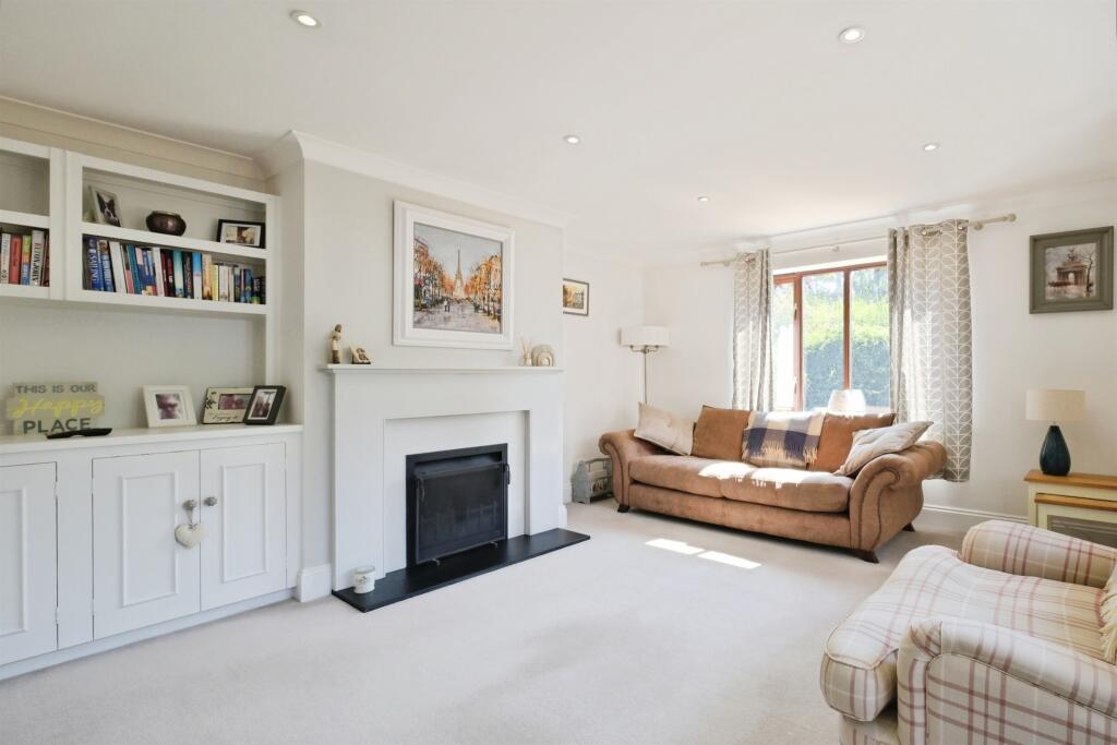 House in Pitton - View 4