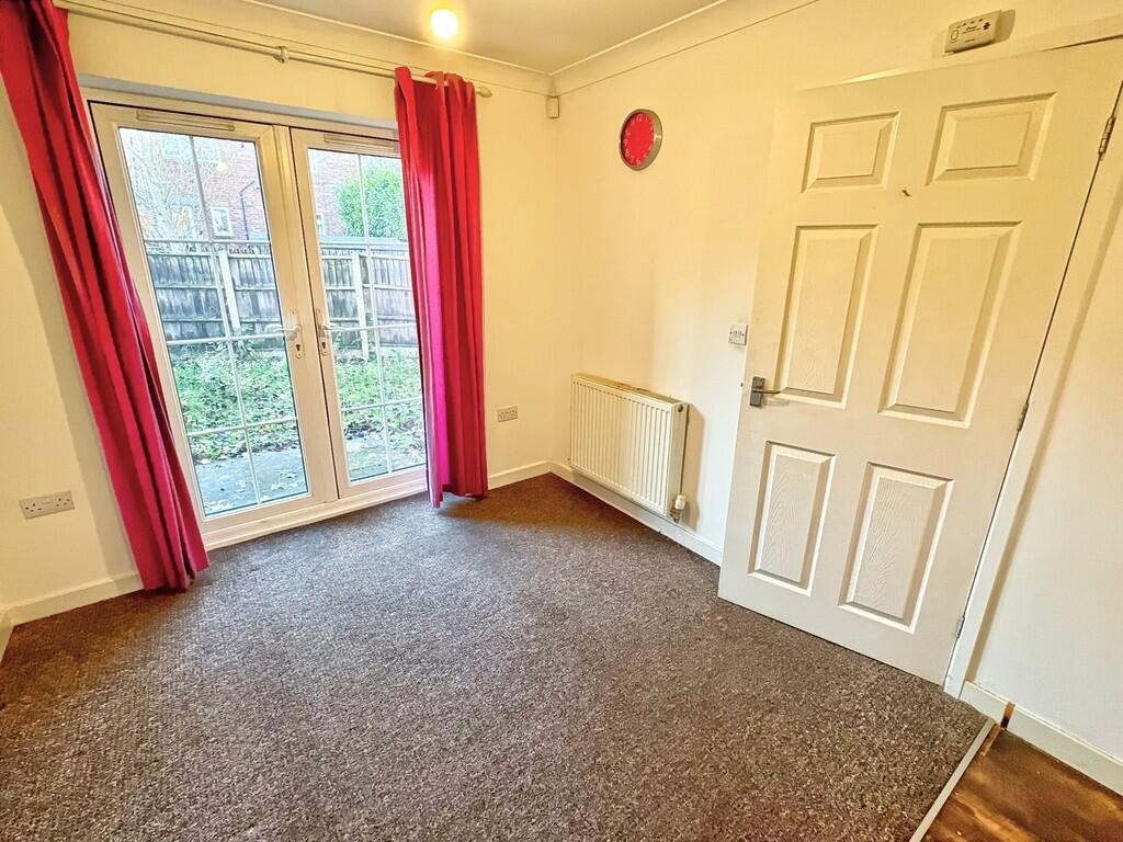 21 Garden Vale photo 3