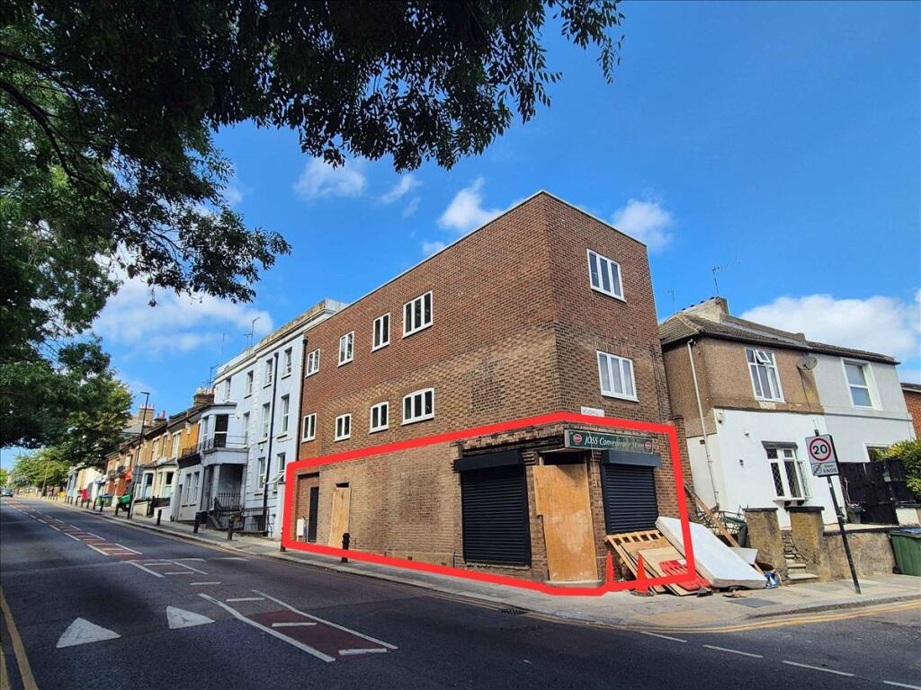 Main image of property: 50 Hillreach, Greenwich, London, SE18
