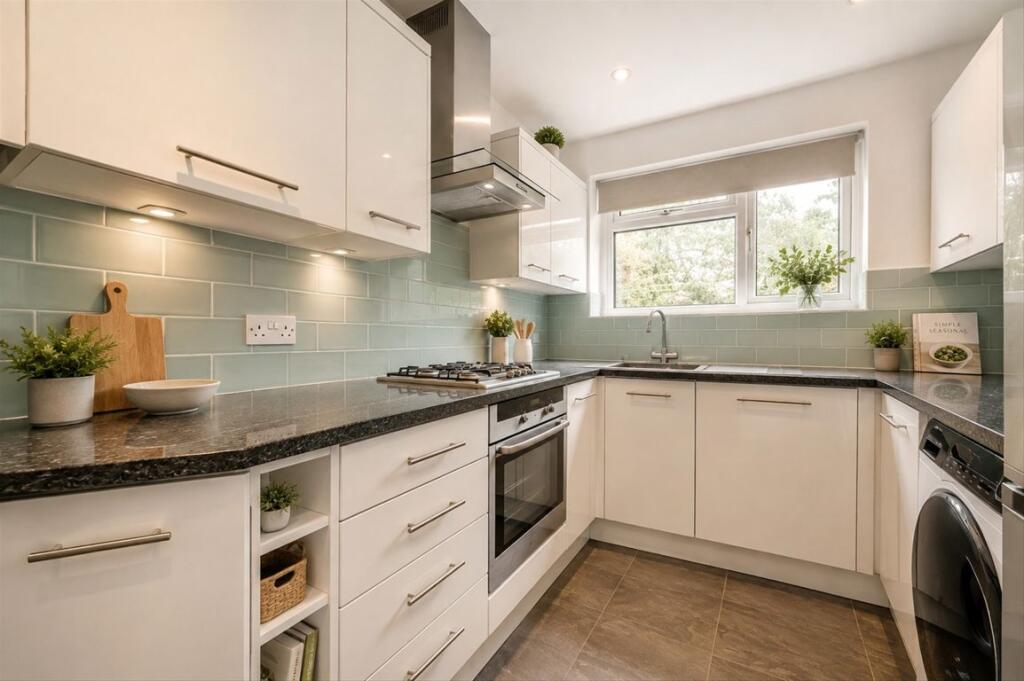 Apartment in London - View 3