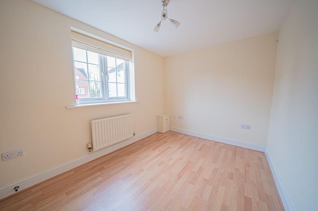 Foxley Drive, Catherine-De-Barnes, B91 photo 4