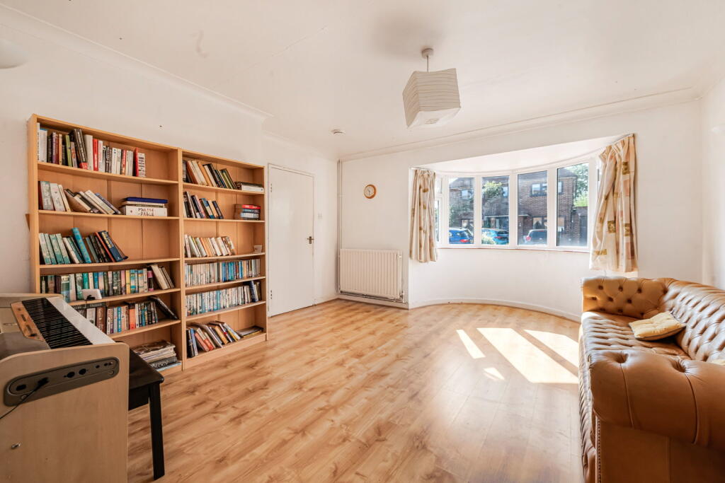 House in Guildford - View 4