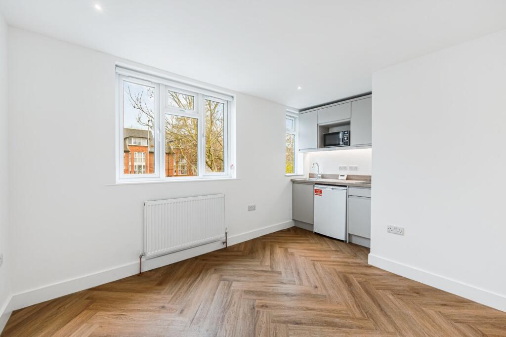 Main image of property: Ellesmere Road, 
Turnham Green, W4