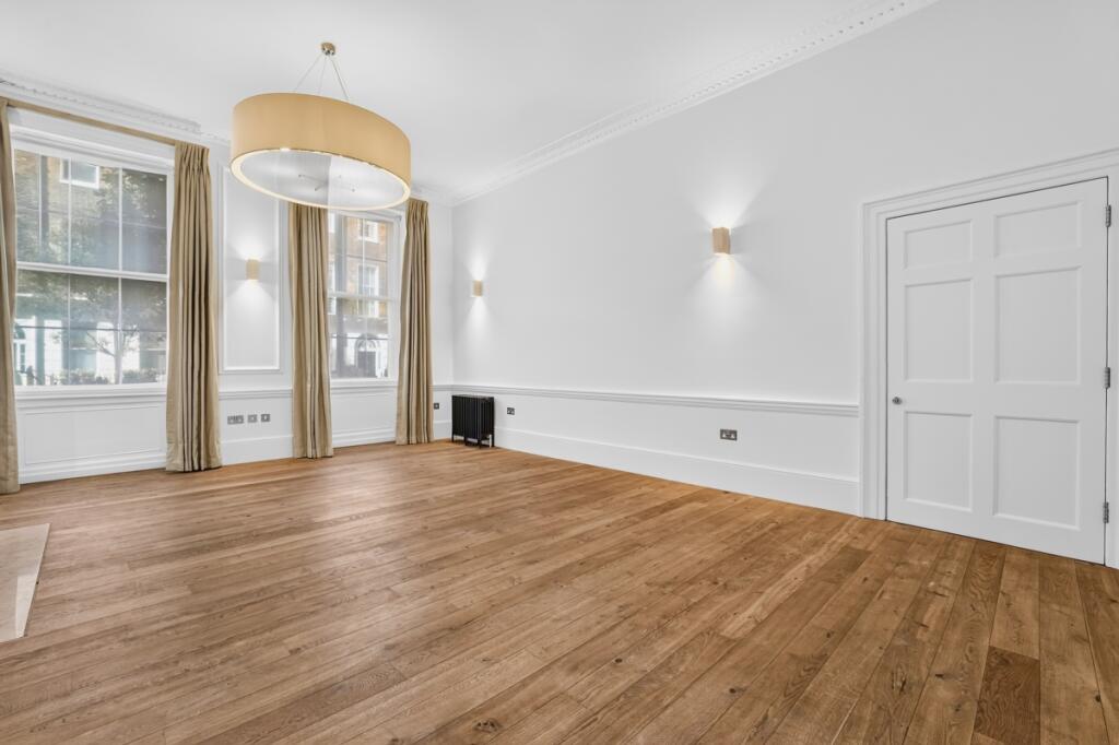 Apartment in London, City of Westminster - More