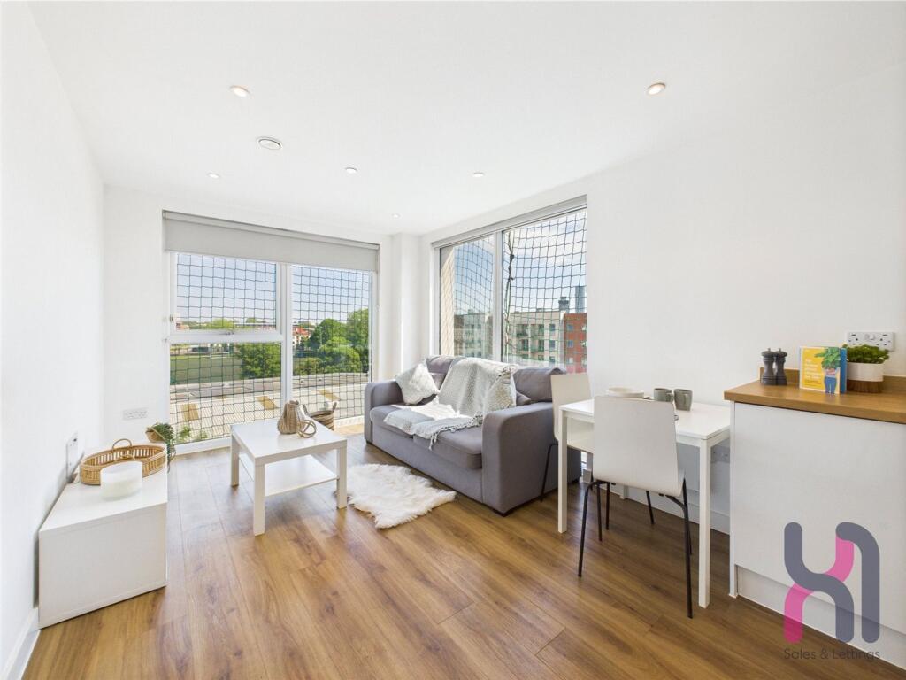 Main image of property: 15 Trafford Road, Salford, M5